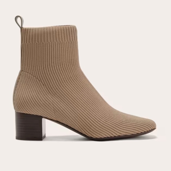 Everlane The Glove Boot ReKnit Ankle Heel Chelsea Pull on Sock Bootie Sz 8.5 - Picture 2 of 13